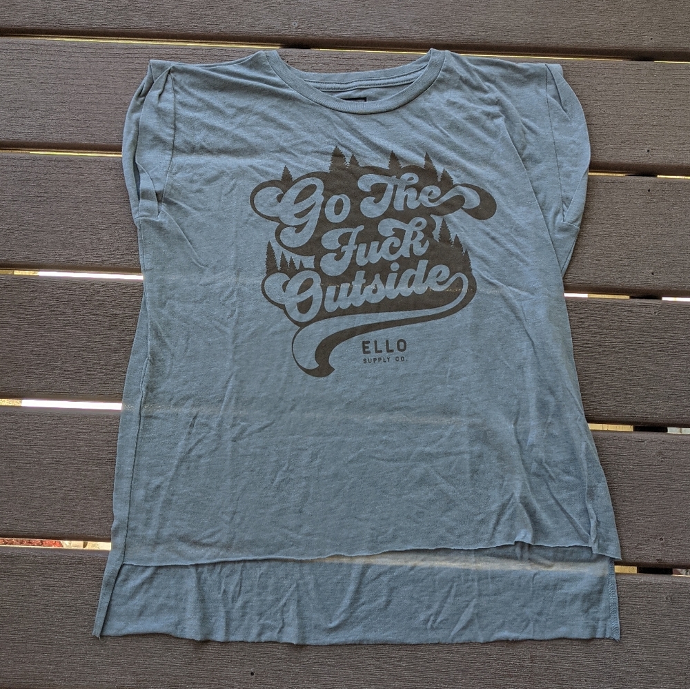 Medium Ello supply co flowy tee